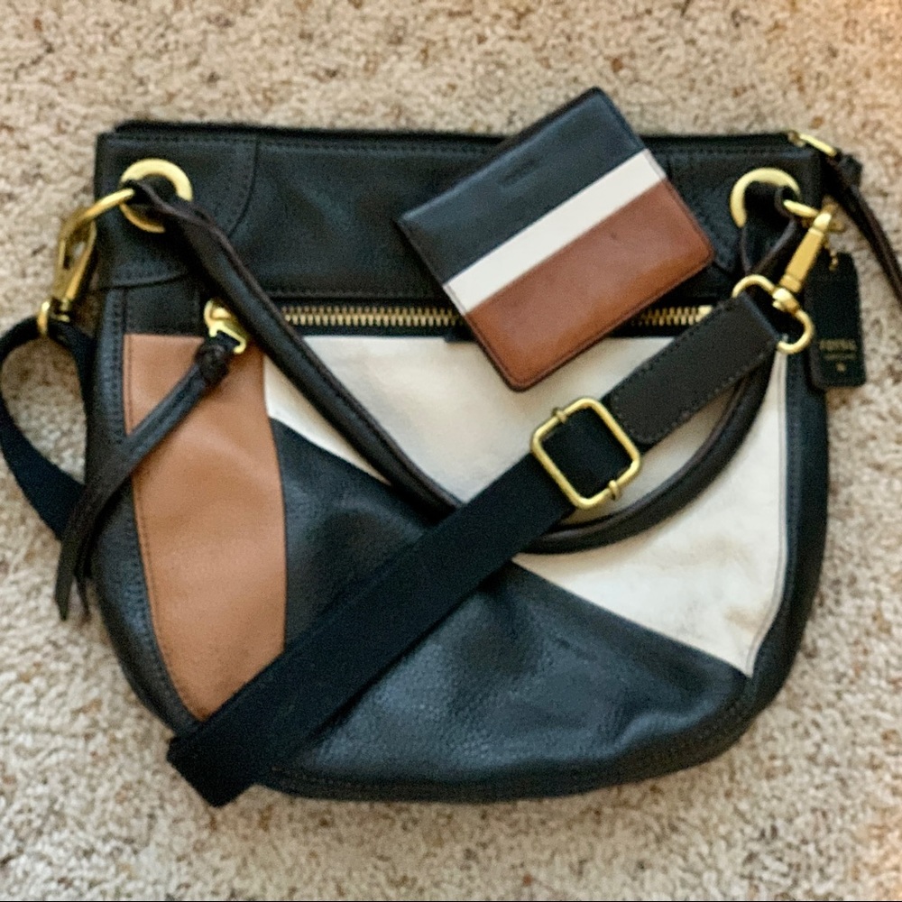 Fossil leather shoulder bag with matching wallet